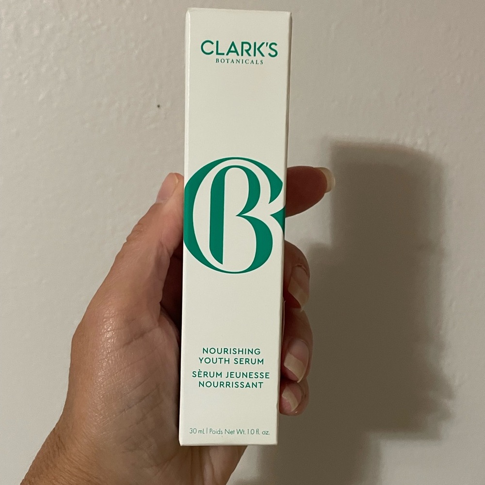 New Clark’s Botanicals Nourishing Youth Serum